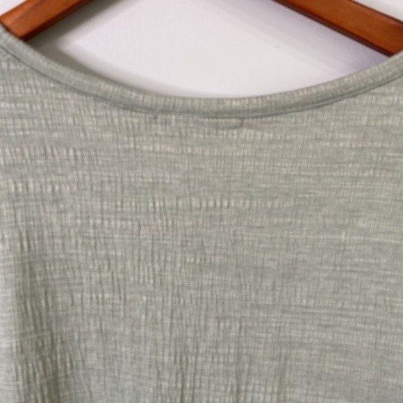 89th & Madison Asymmetrical Gauze Pullover Top 3/4 Sleeve Textured Soft Stretchy - Picture 10 of 15